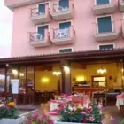 Immagine 3 azienda HOTEL RISTORANTE IL CASALE Viaggi e turismo in Martinsicuro