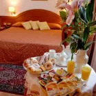 Immagine 1 azienda HOTEL SQUARCIARELLI Viaggi e turismo in Grottaferrata RM