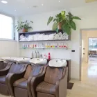Immagine 1 azienda PARRUCCHIERI CHIAROSCURO Shopping e acquisti in San Lazzaro Di Savena BO