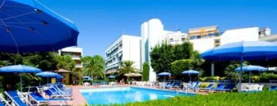 Immagine 4 azienda HOTEL RESIDENCE PARADISO Viaggi e turismo in Villa Rosa
