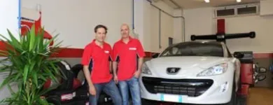 Immagine 2 azienda VM PNEUMATICI Veicoli in Lido Di Ostia RM